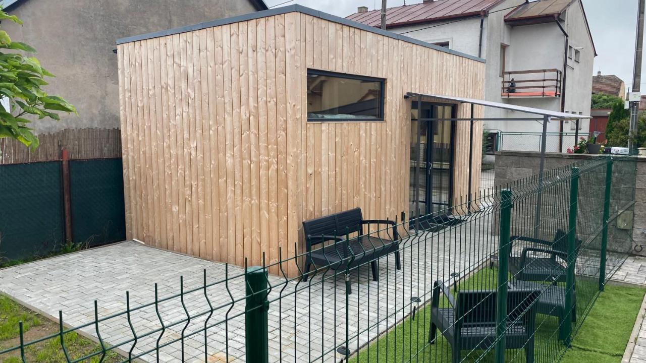 帕尔杜比采Tiny House公寓 外观 照片